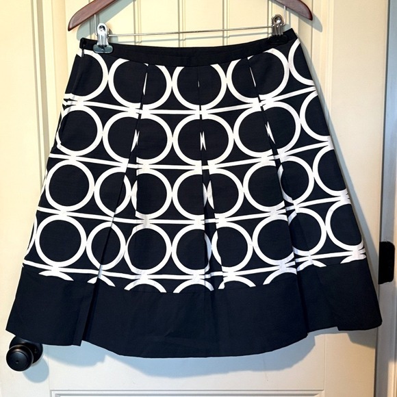 Ann Taylor LOFT Navy Blue/White Pleated Skirt - Picture 3 of 10